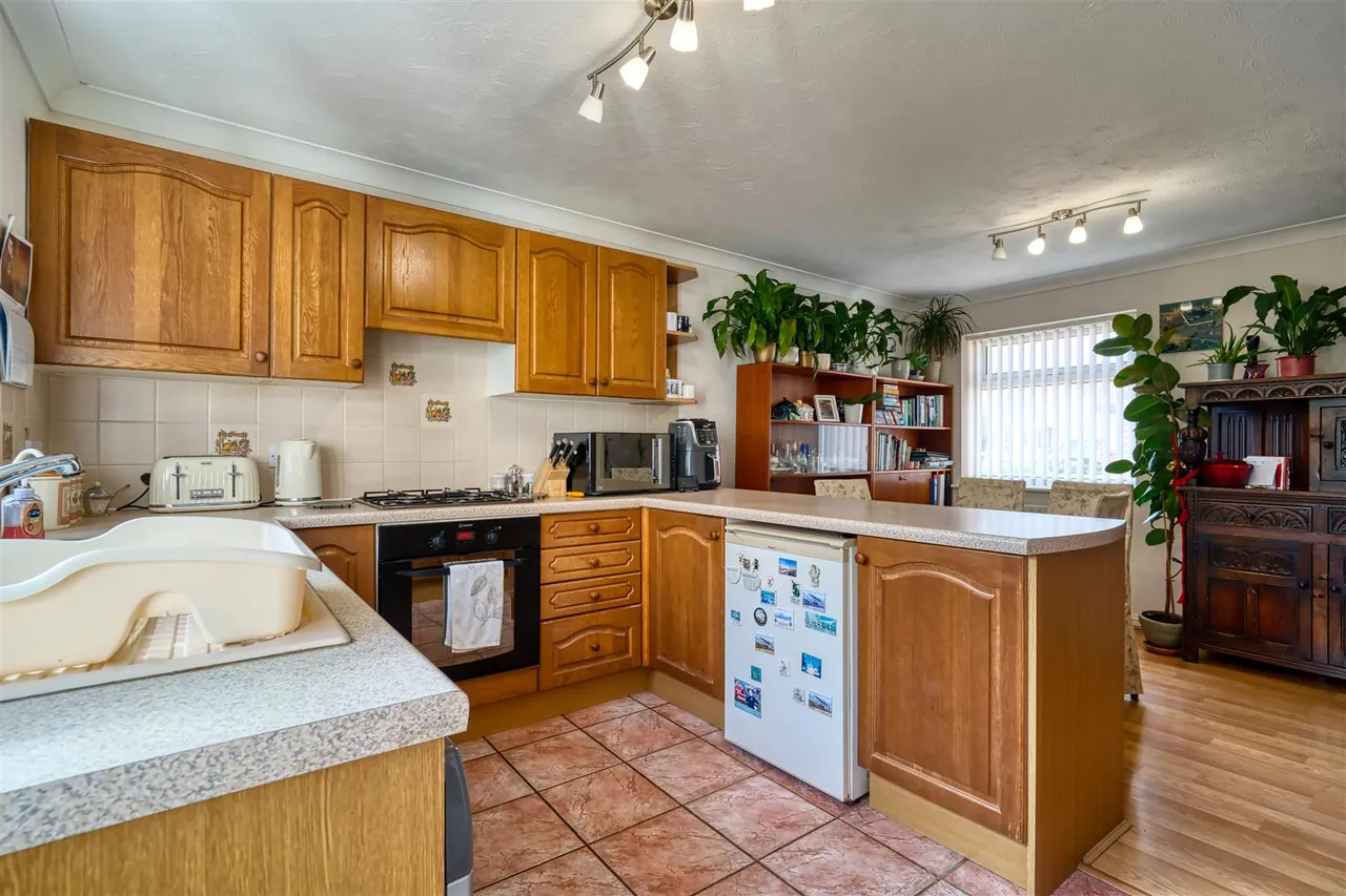 Dashwood Close, Sturminster Newton, photo 7