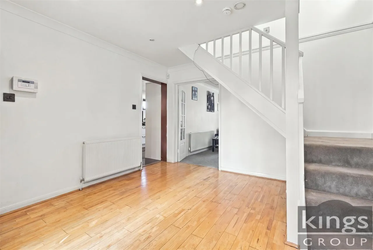 Park Way, Enfield, photo 13