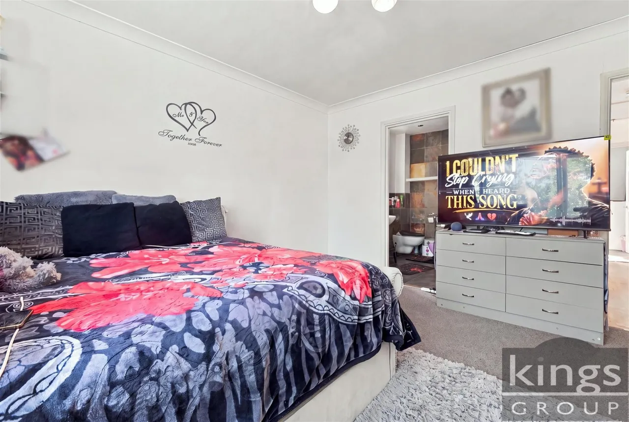 Park Way, Enfield, photo 15