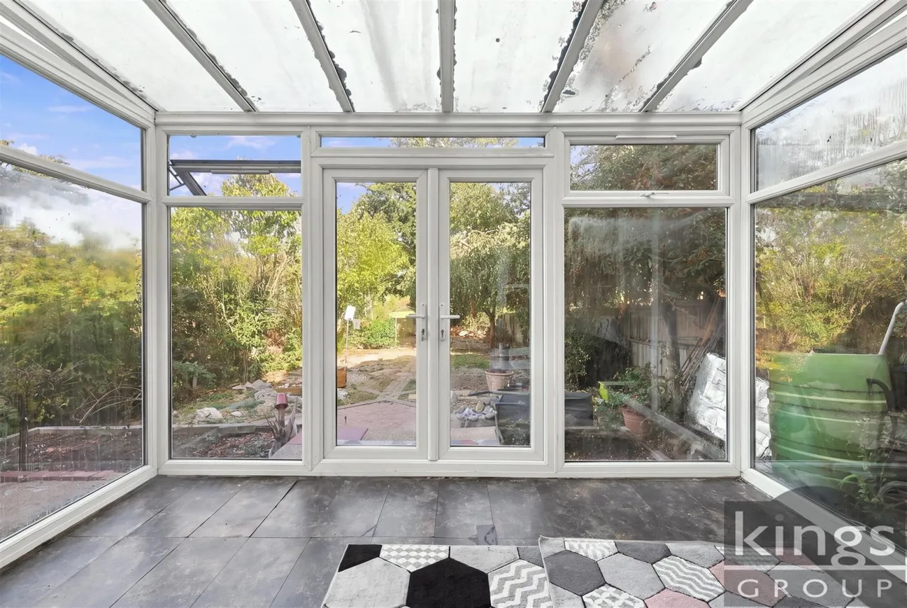 Park Way, Enfield, photo 9