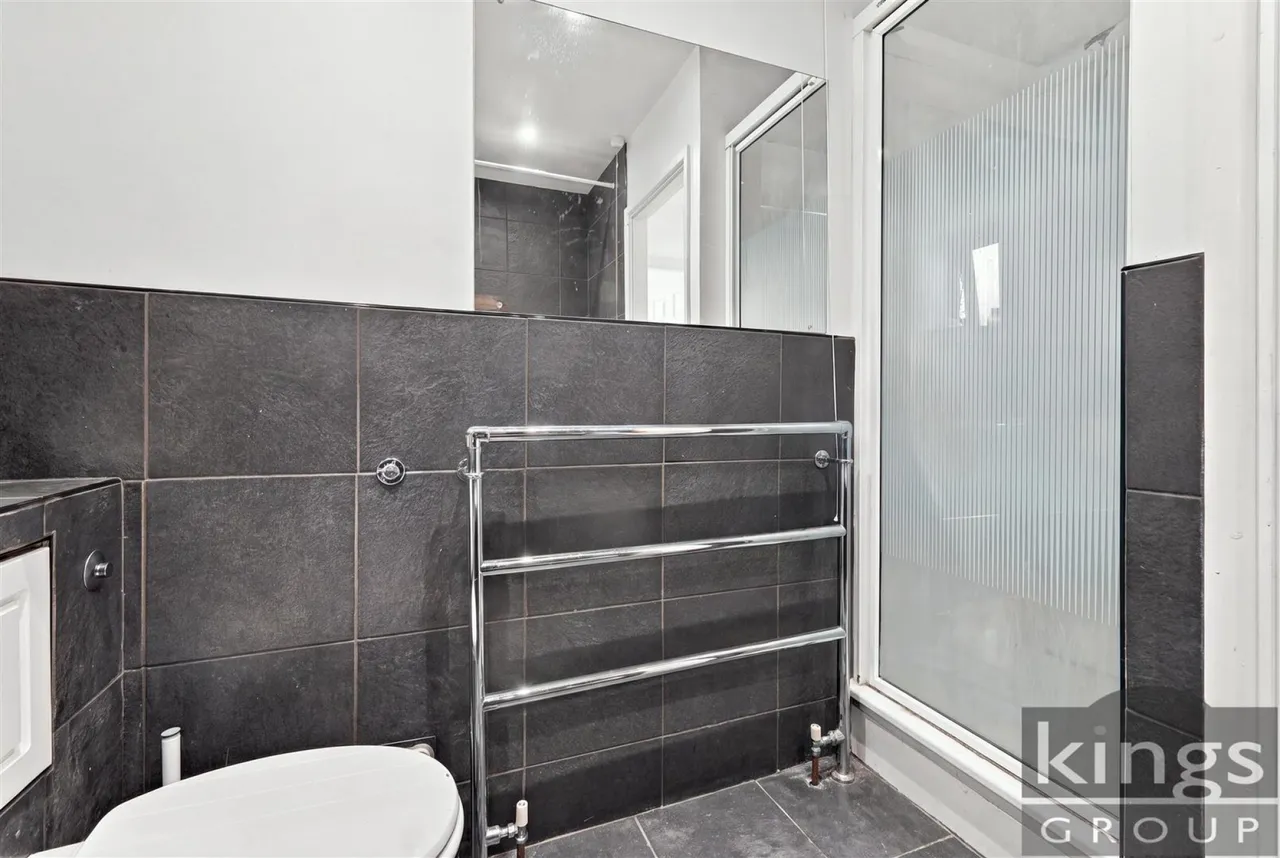 Park Way, Enfield, photo 23