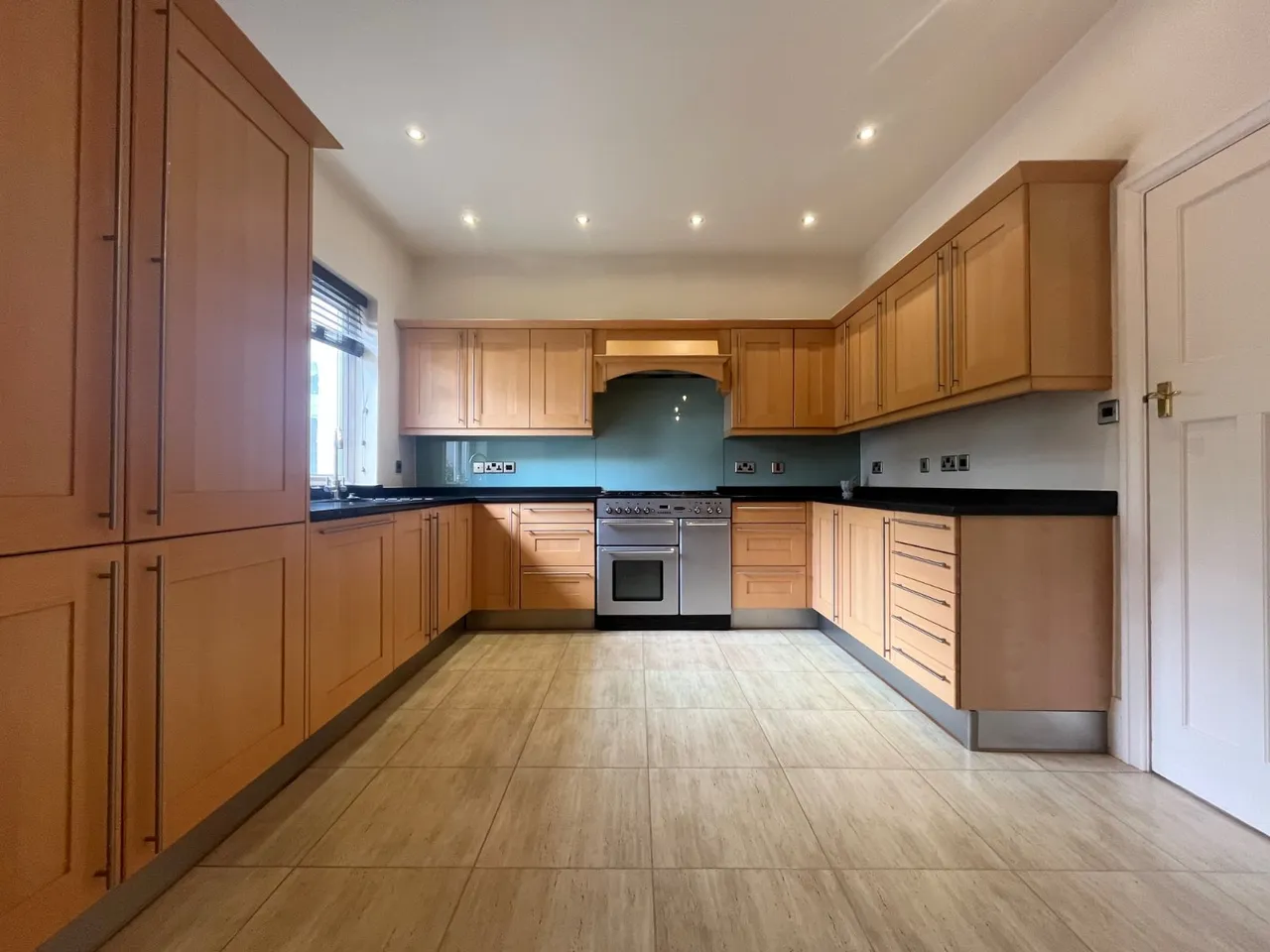 Warwick Road, Solihull, B91, photo 8