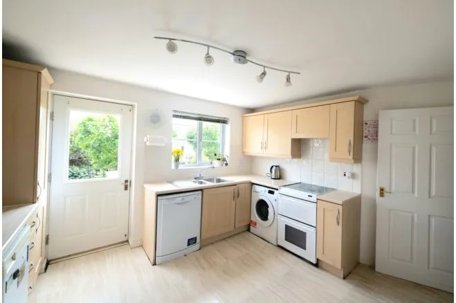 Ffordd Y Groes, Bridgend, photo 11