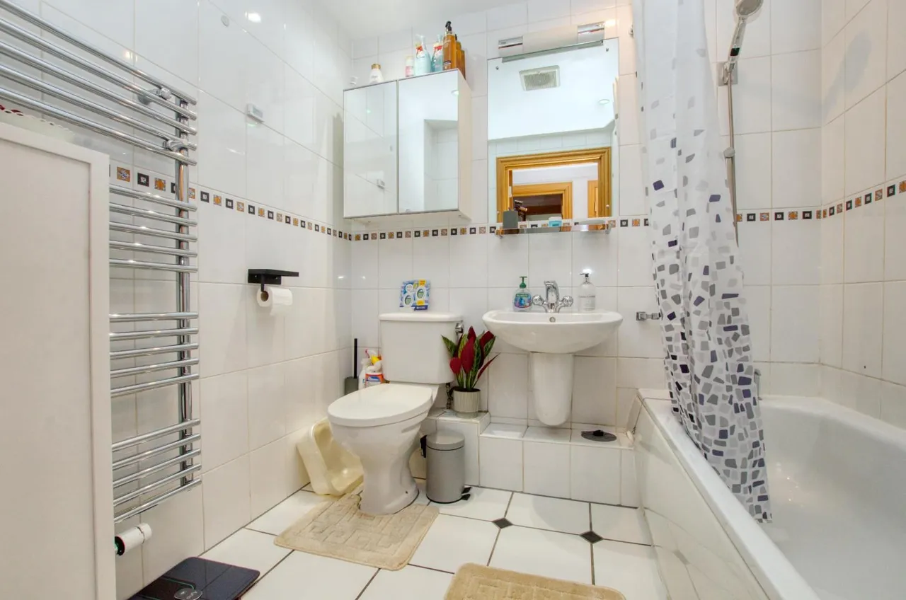 85 Canute Road, Ocean Village, Southampton, Hampshire, SO14 3FY, photo 13