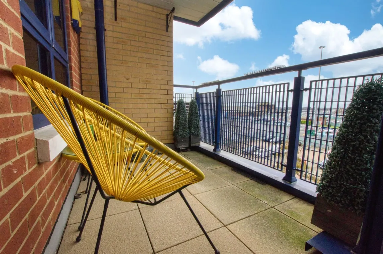 85 Canute Road, Ocean Village, Southampton, Hampshire, SO14 3FY, photo 5
