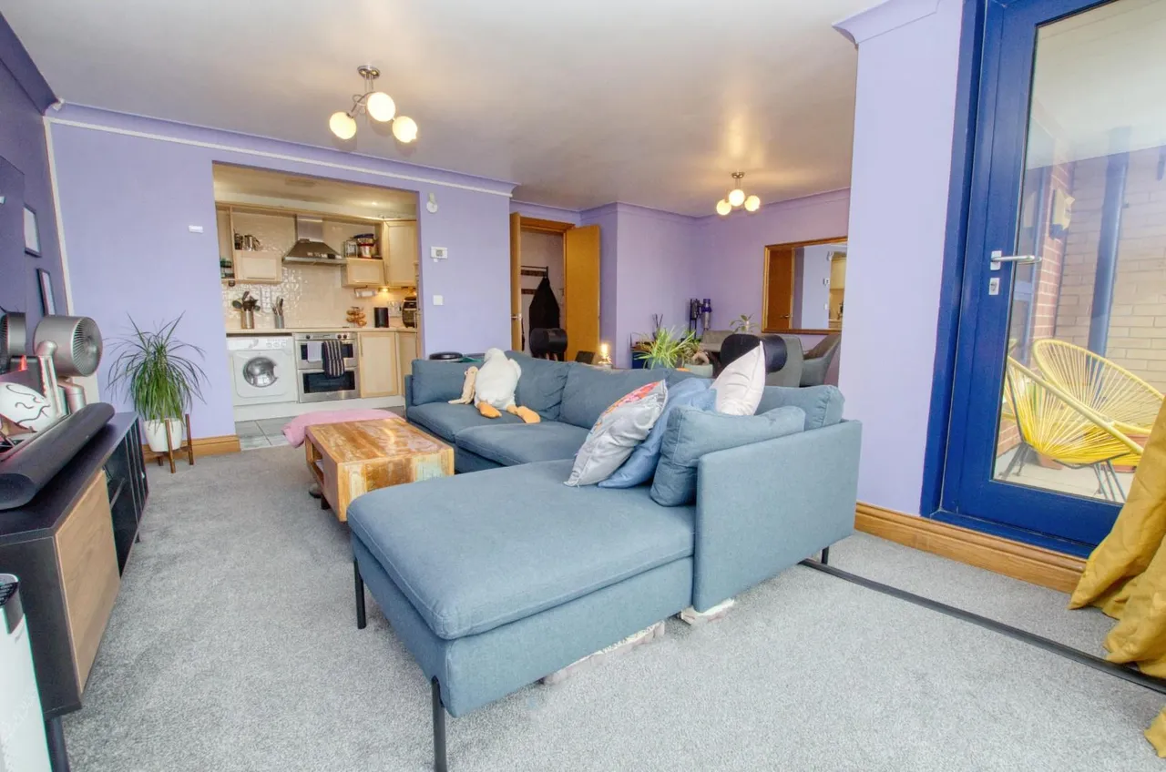 85 Canute Road, Ocean Village, Southampton, Hampshire, SO14 3FY, photo 4