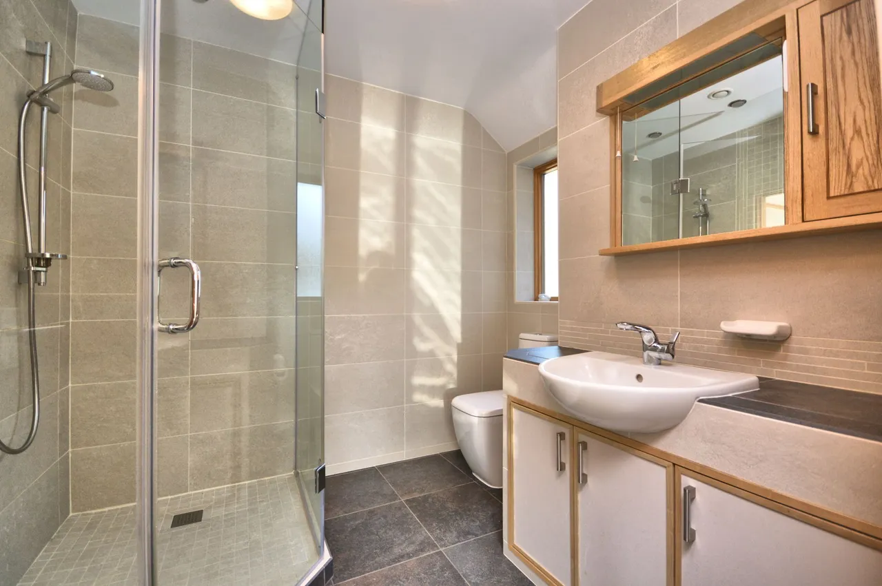 Thorpe End, photo 11