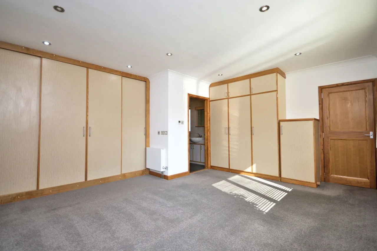 Thorpe End, photo 9