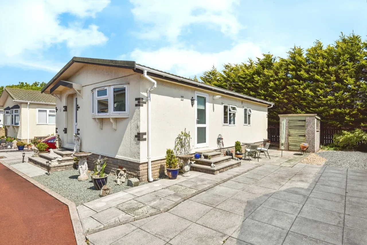 Westcliffe Drive, Morecambe, LA3, photo 17