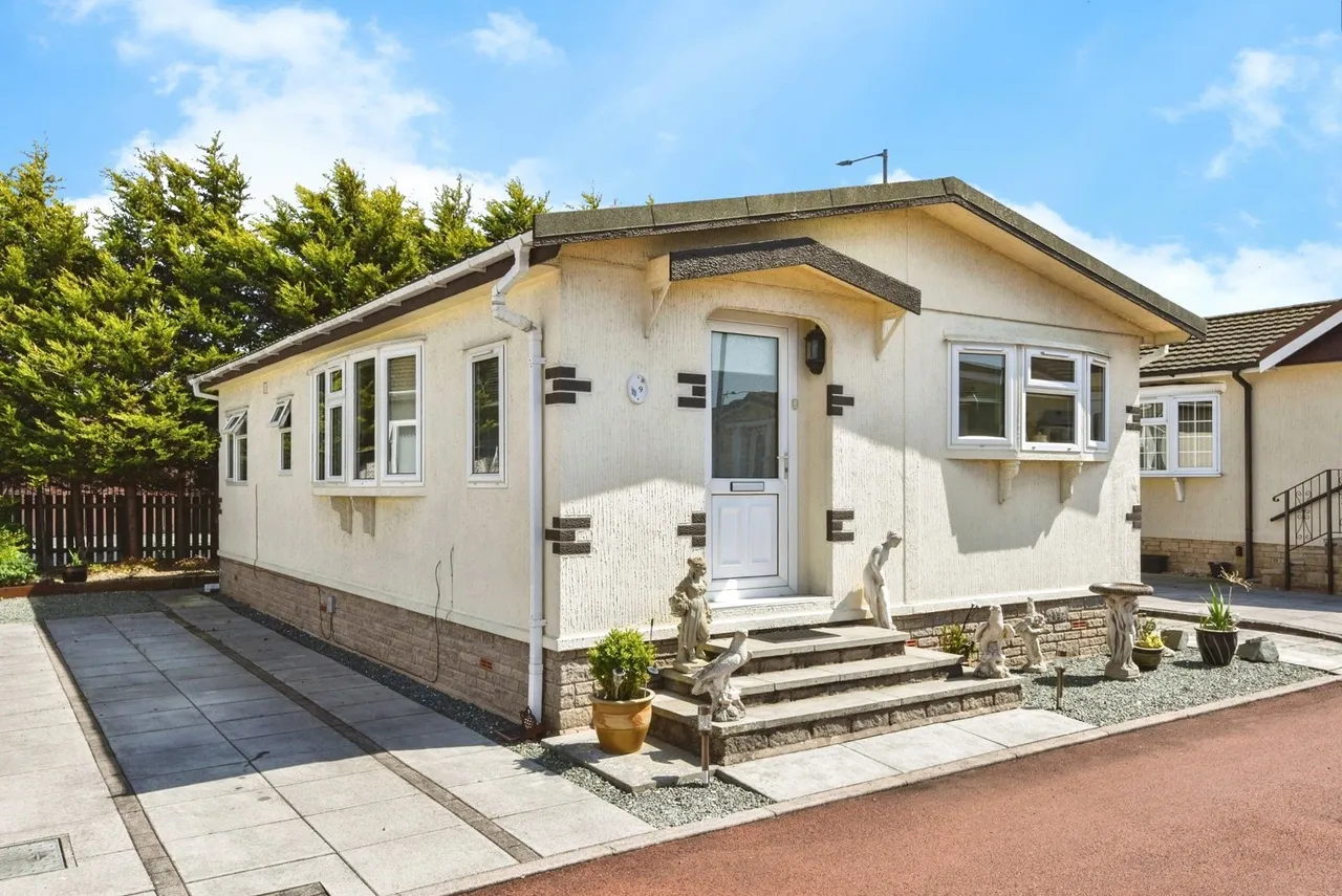 2 bed mobile home for sale, Westcliffe Drive, Morecambe, LA3
