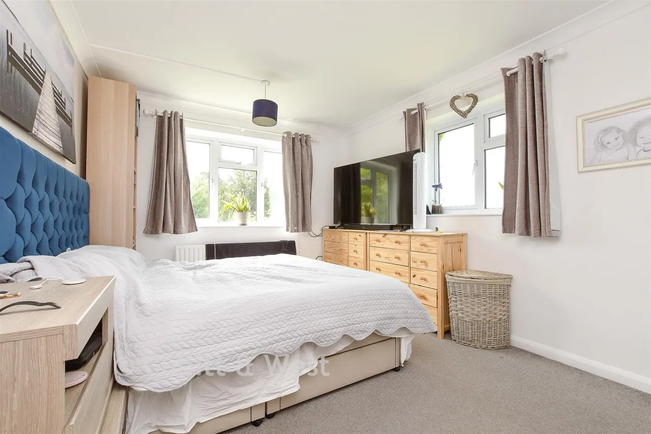 Wrayfield Avenue, Reigate, RH2, photo 13