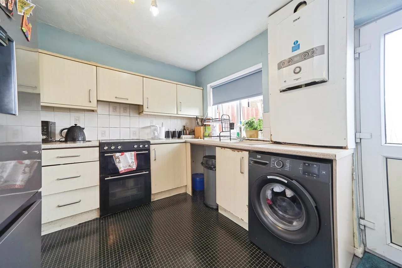 Greenlea Avenue, Yeadon, Leeds, photo 6