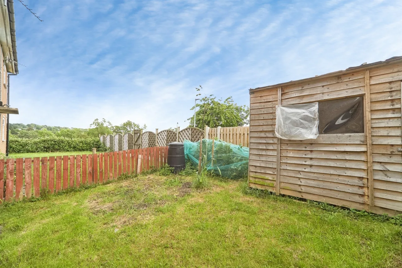 Greenlea Avenue, Yeadon, Leeds, photo 5
