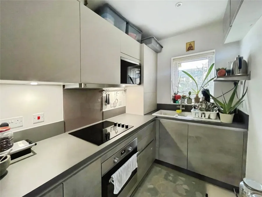 with 2 bedrooms in Harlow, CM18, photo 4