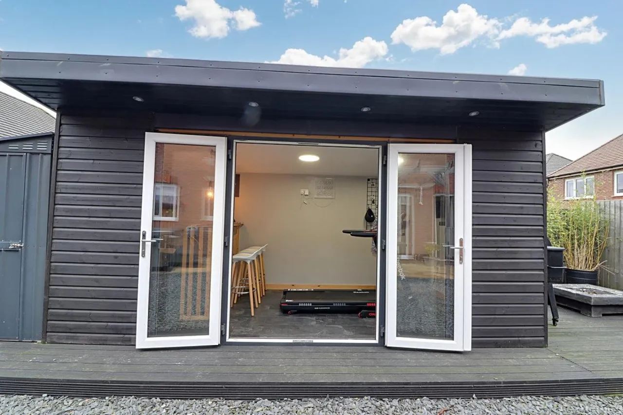 Sampson Holloway Mews, Telford, photo 21