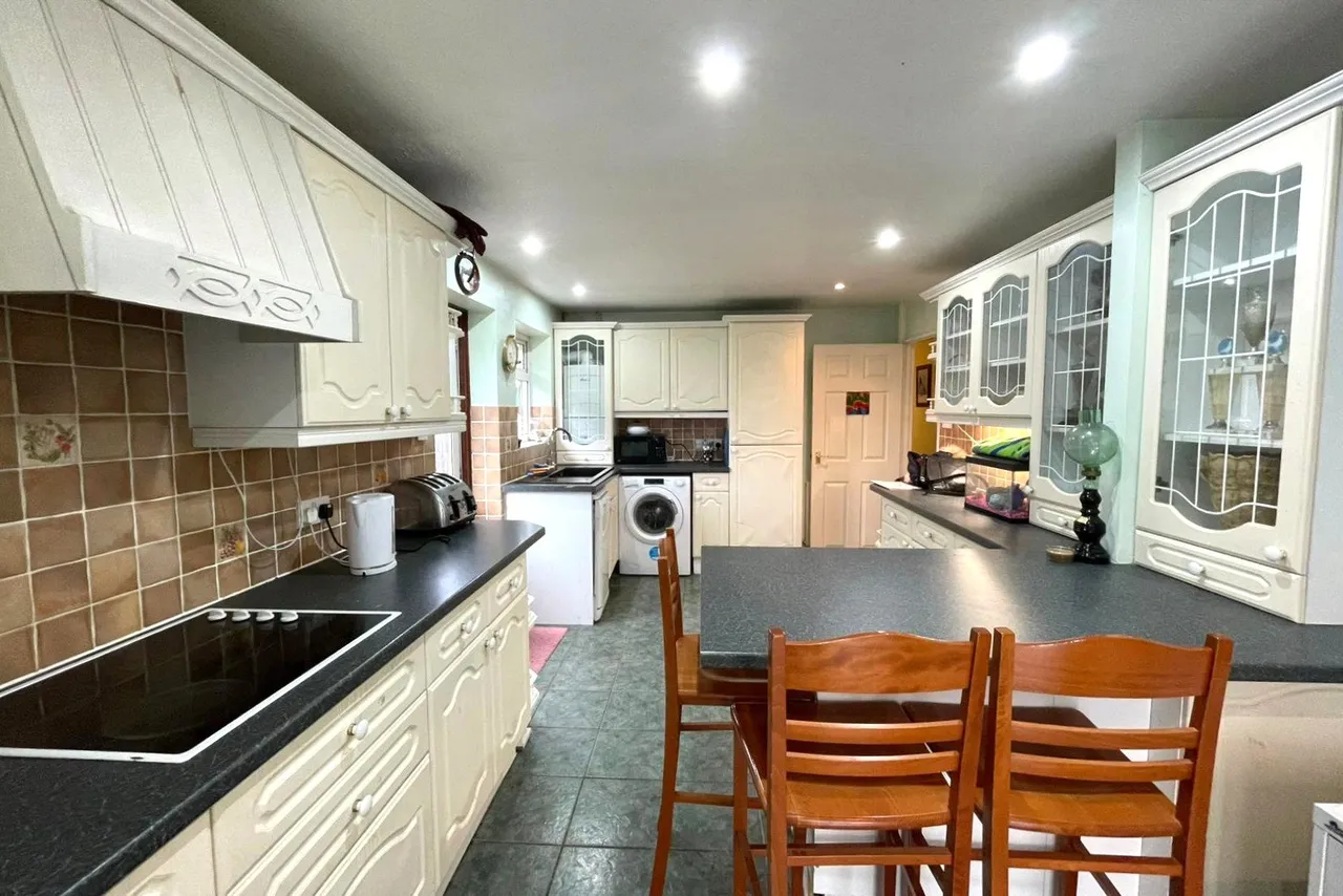Harpers Road, Ash, Surrey, GU12 6BX, photo 11