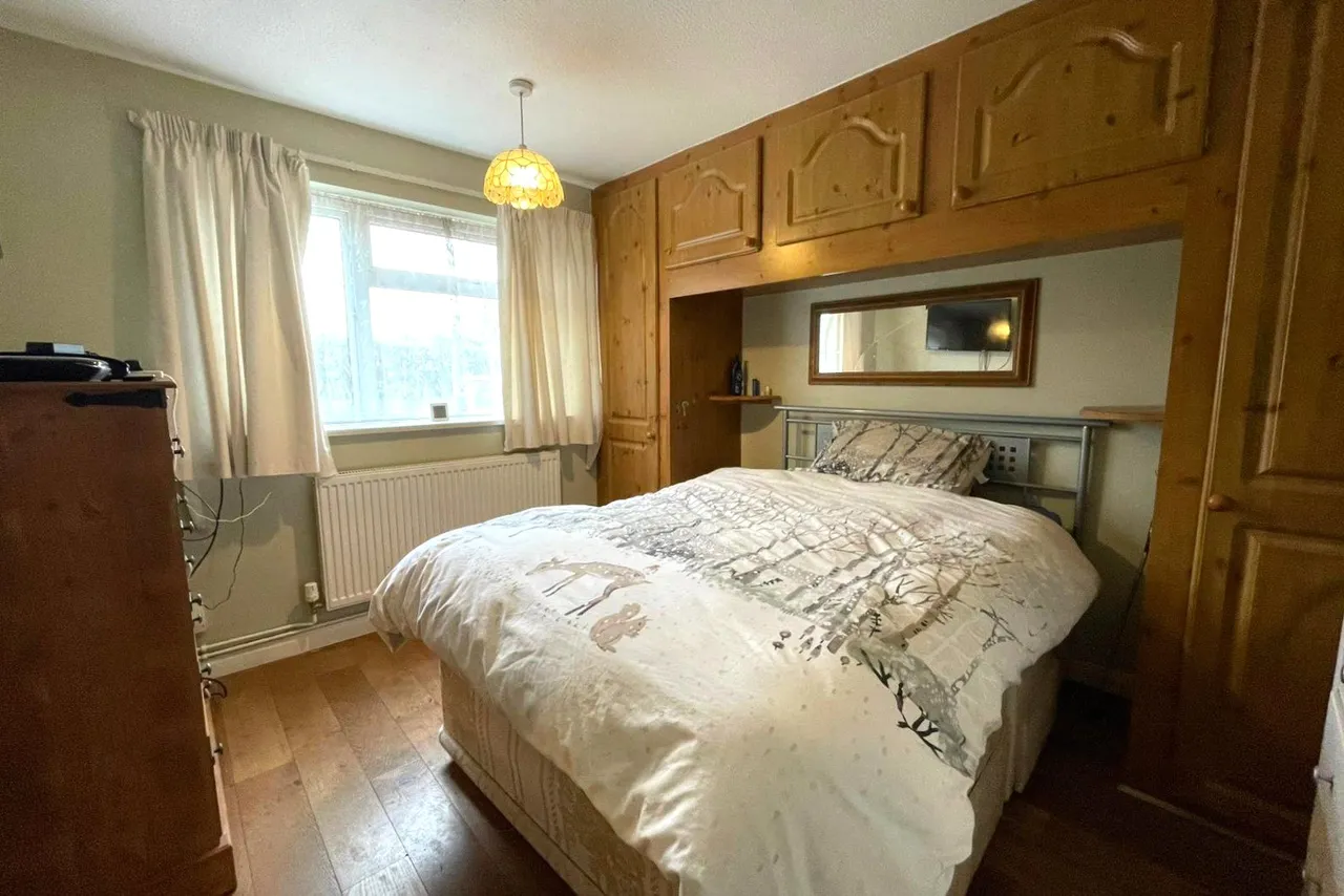 Harpers Road, Ash, Surrey, GU12 6BX, photo 5