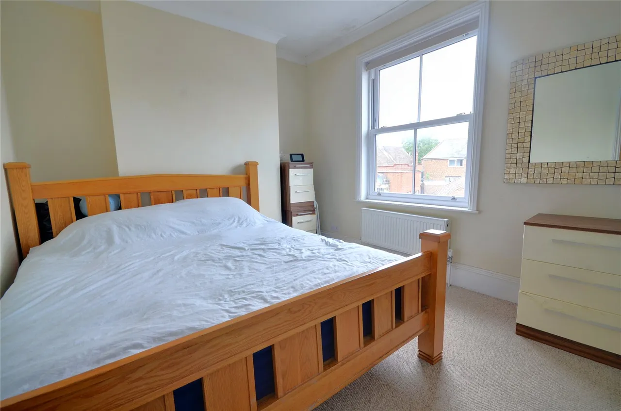 St James Road, East Grinstead, RH19, photo 4