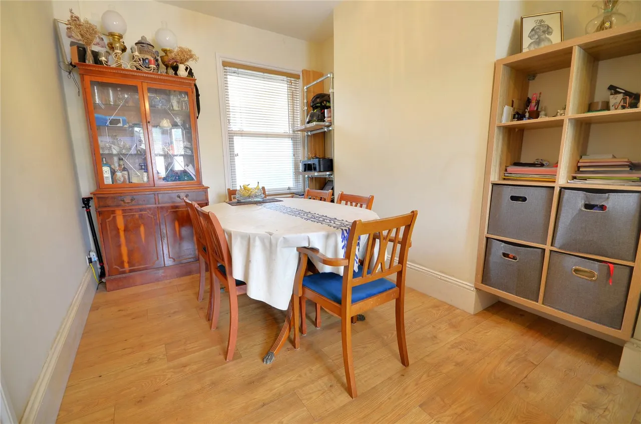 St James Road, East Grinstead, RH19, photo 6