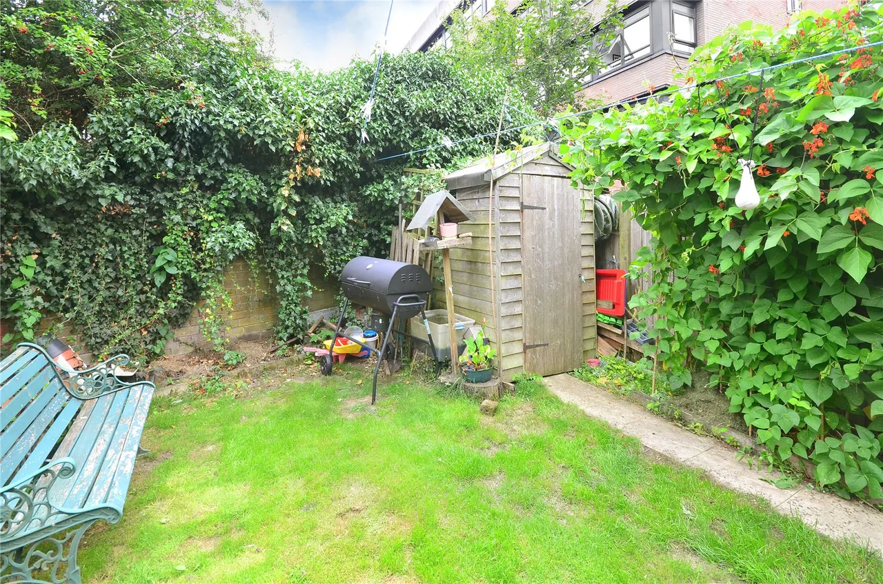 St James Road, East Grinstead, RH19, photo 17