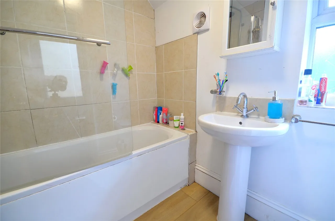 St James Road, East Grinstead, RH19, photo 7