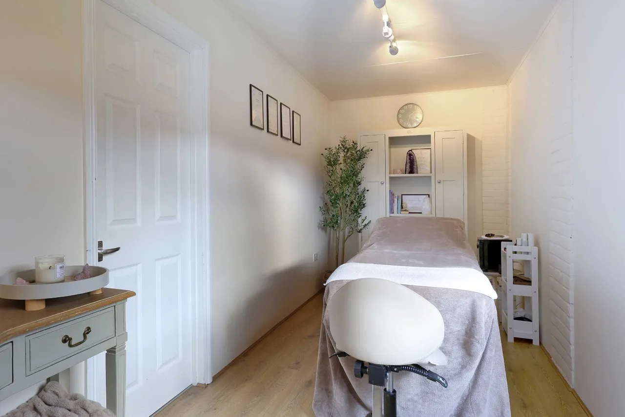 Kite Wood Road, Penn, HP10, photo 8