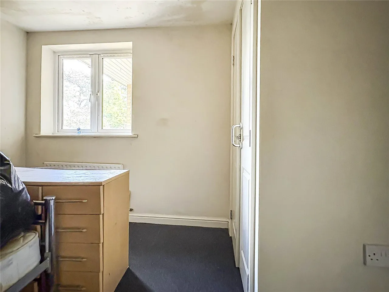 Fisk Close, Sunbury-on-Thames, TW16, photo 5