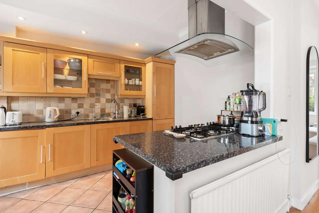 Broomwood Road, London, SW11 6JZ, photo 6