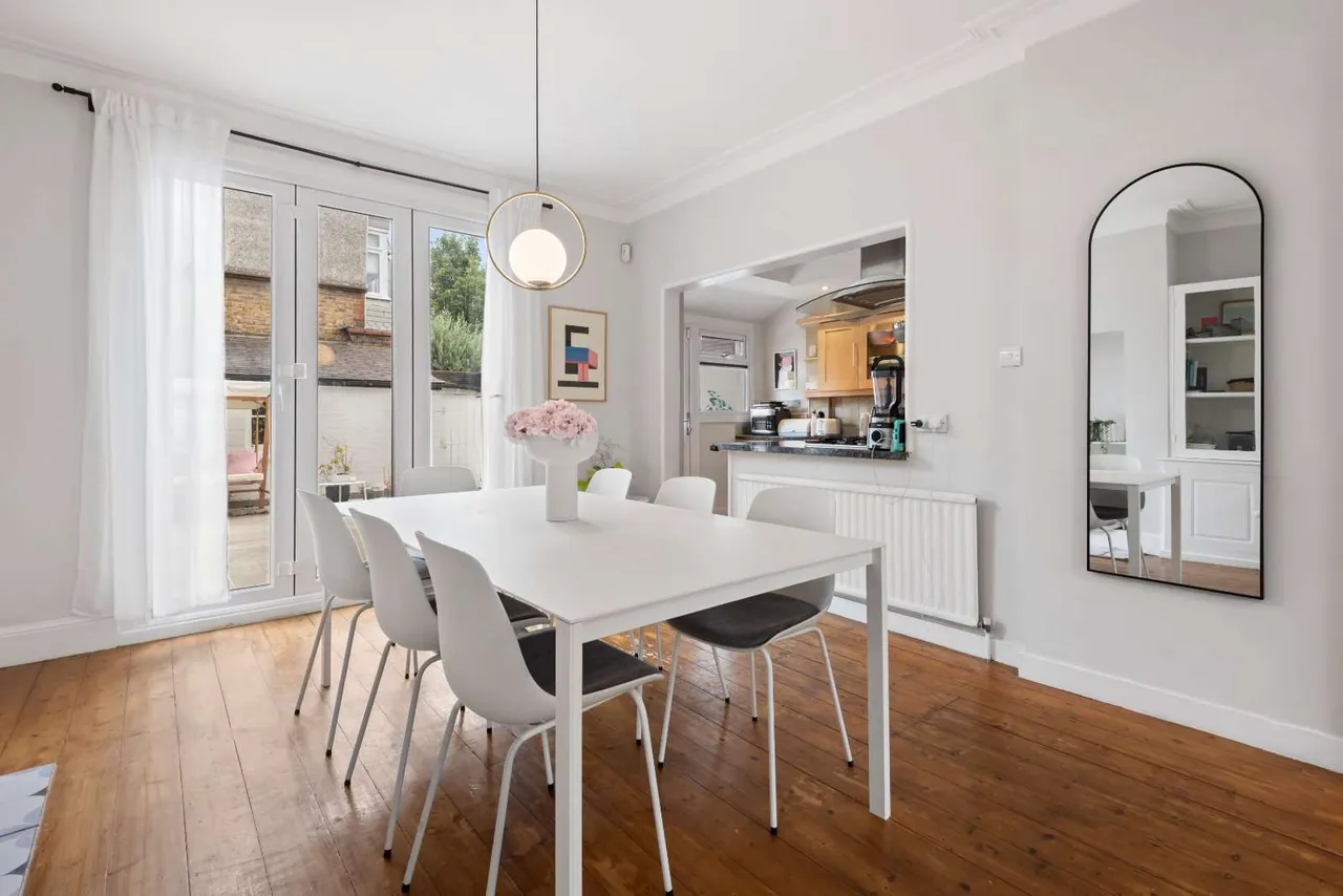 Broomwood Road, London, SW11 6JZ, photo 5