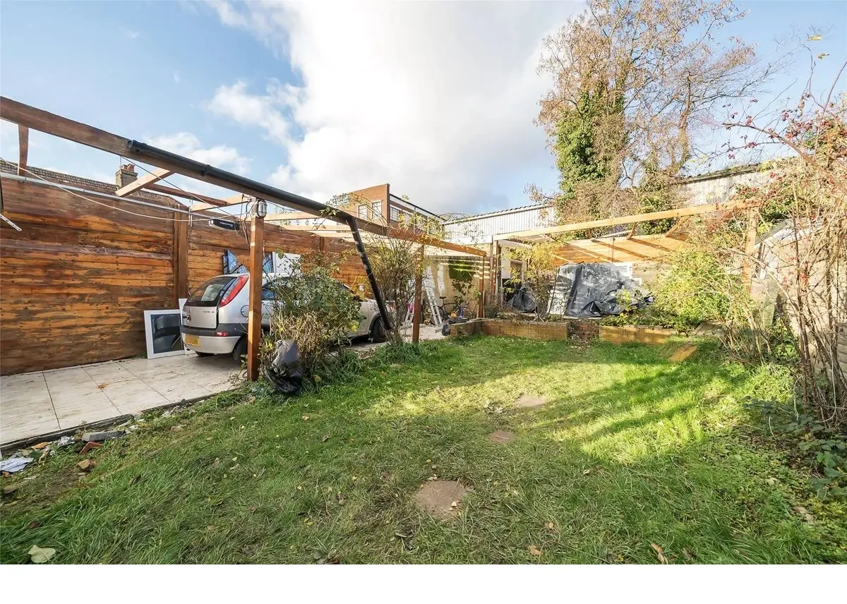 Burgess Avenue, Kingsbury, London, NW9 8TX, photo 8