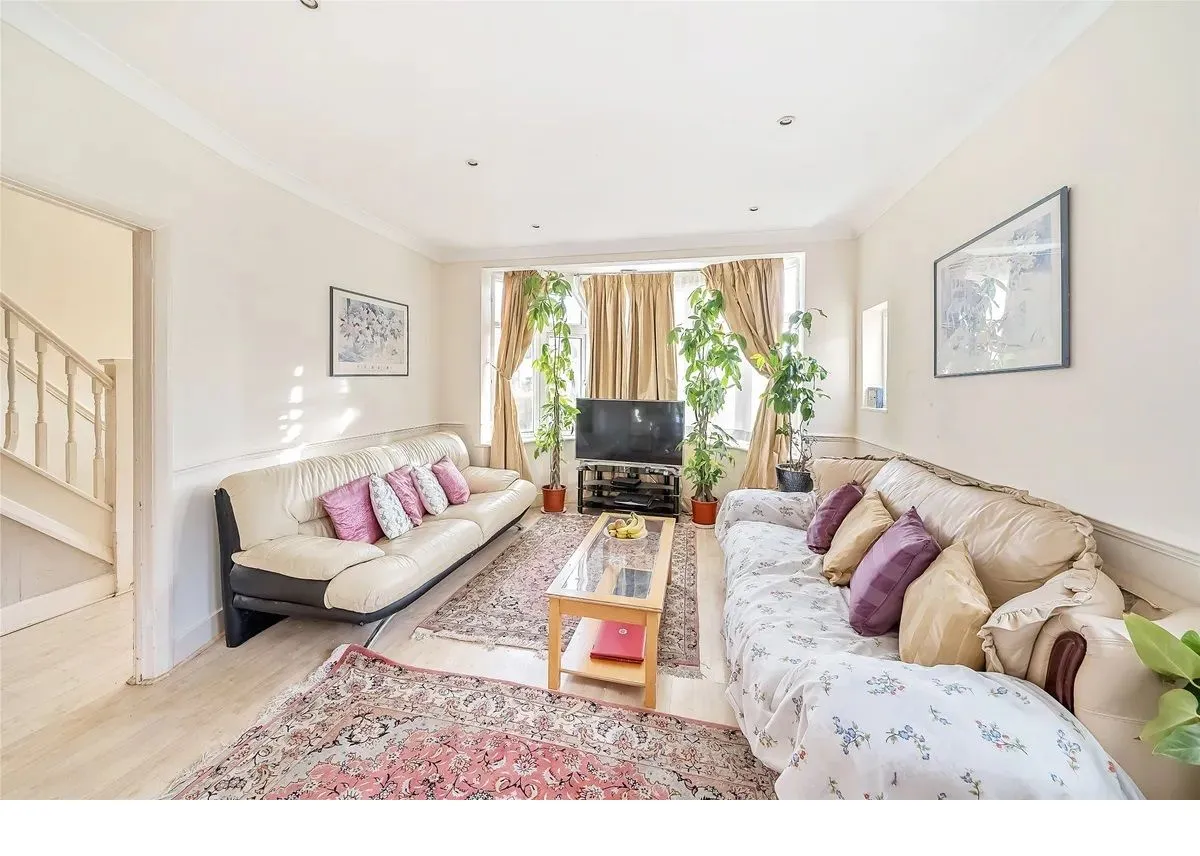 Burgess Avenue, Kingsbury, London, NW9 8TX, photo 5