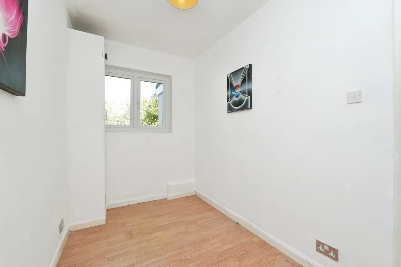 Canadian Avenue, London, SE6, photo 6