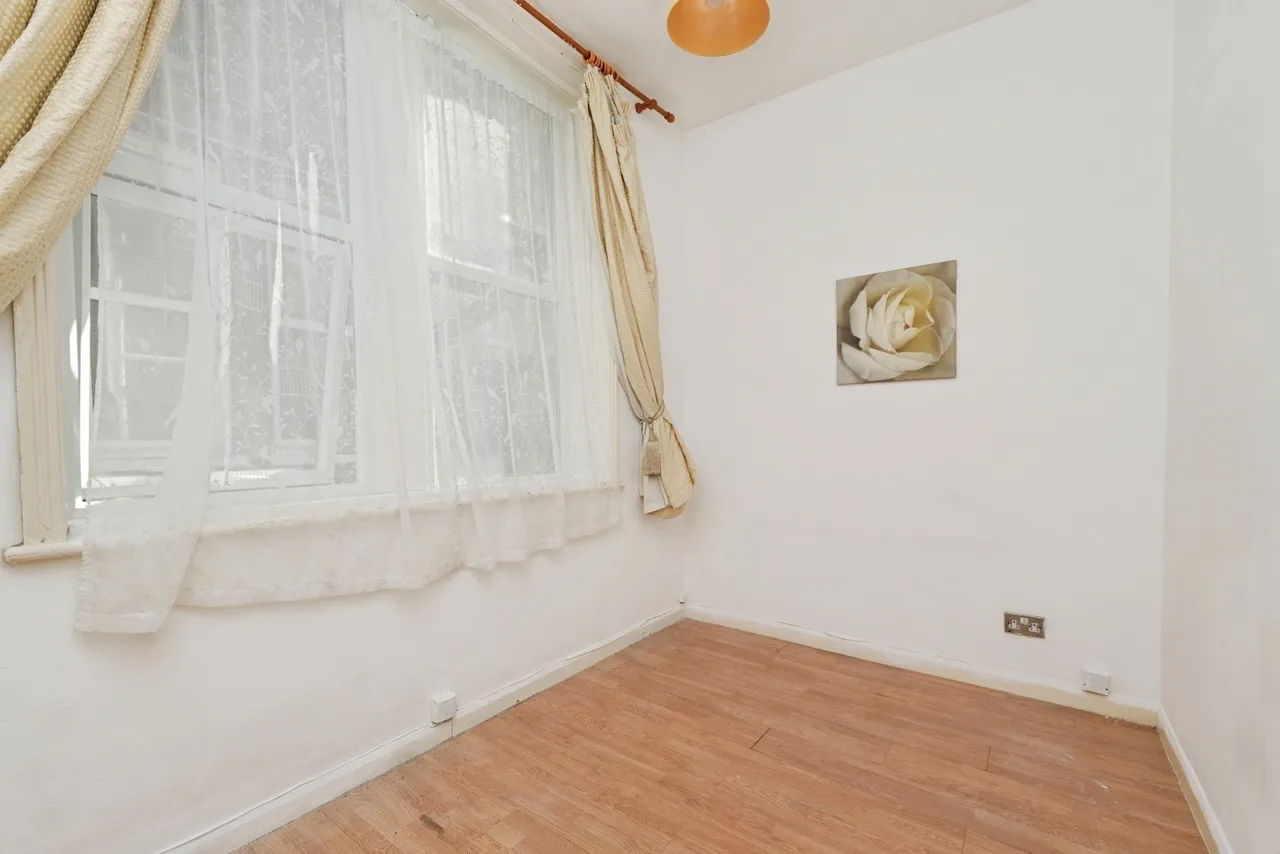Canadian Avenue, London, SE6, photo 5