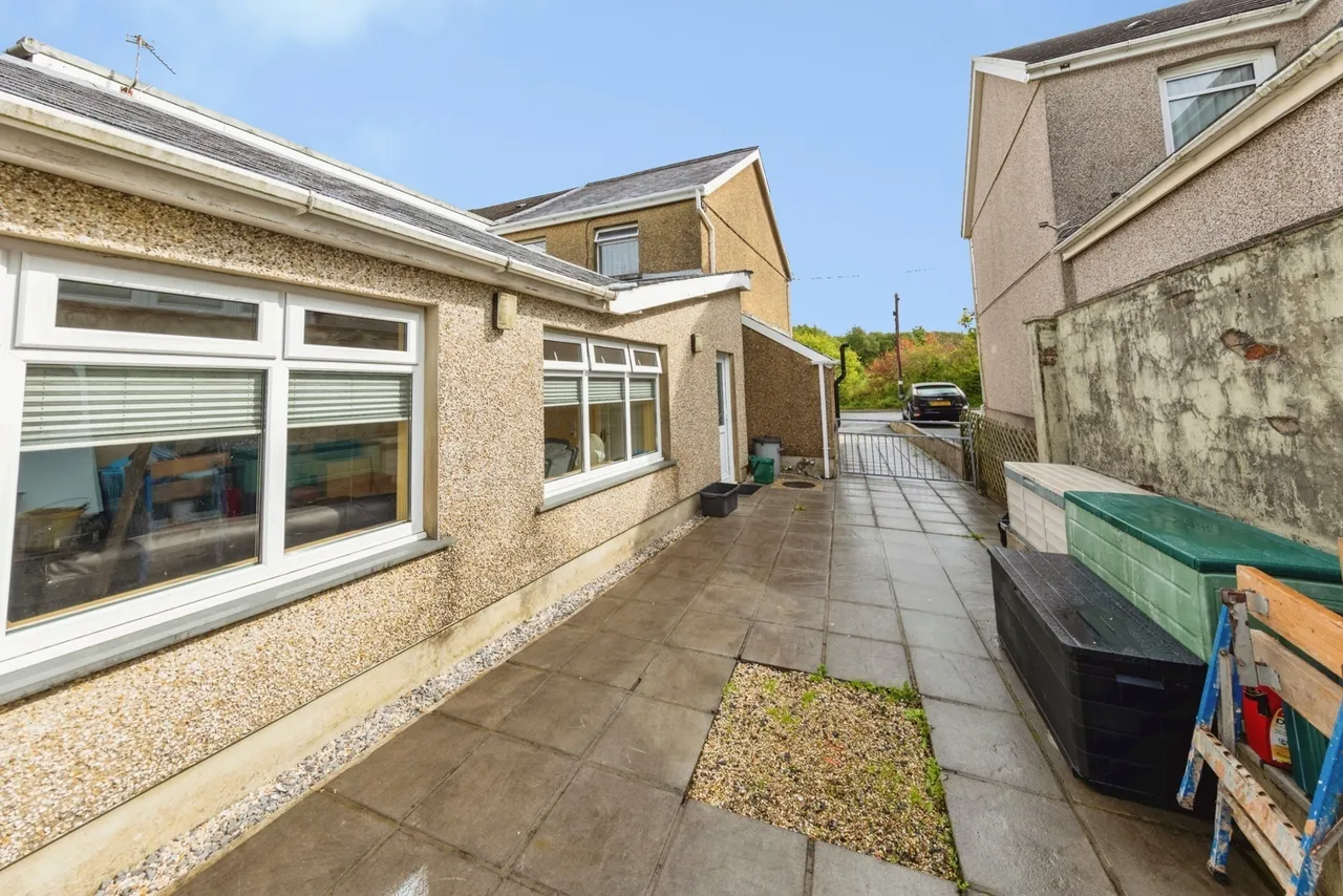 Llannon Road, Pontyberem, SA15, photo 18