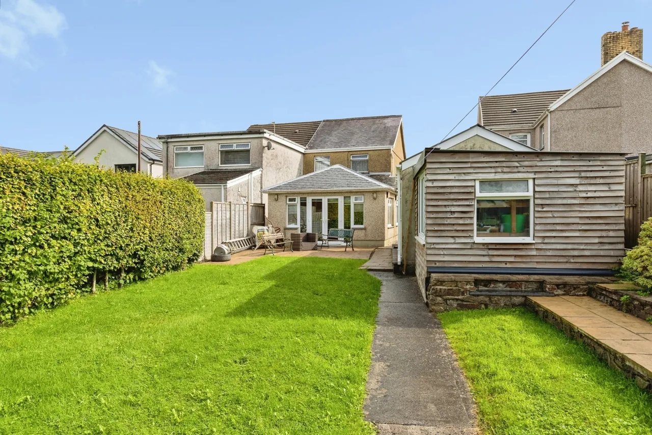 Llannon Road, Pontyberem, SA15, photo 22