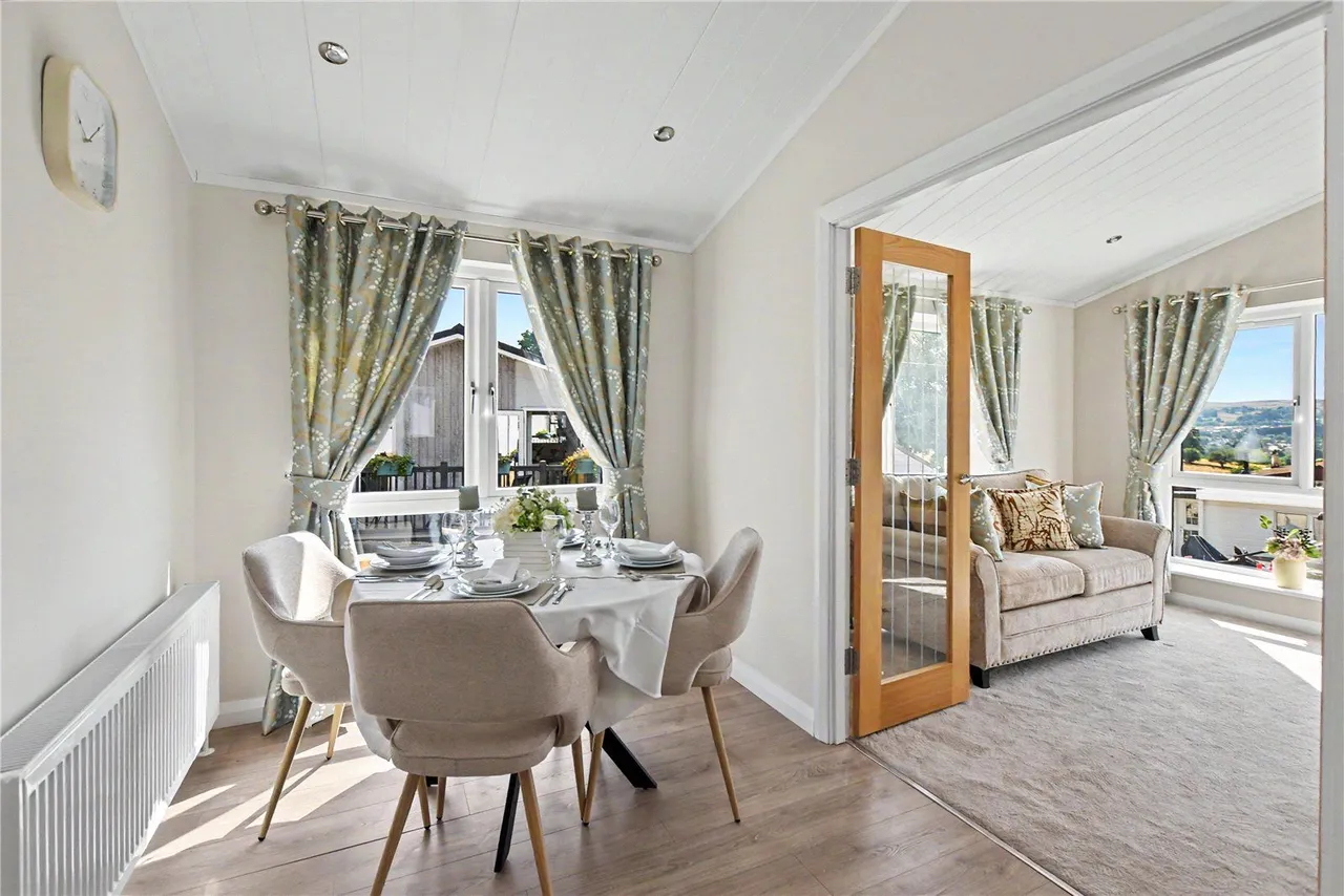 West Chevin Road, Menston, LS29, photo 4