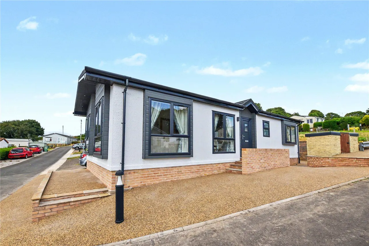 2 bed house for sale, West Chevin Road, Menston, LS29