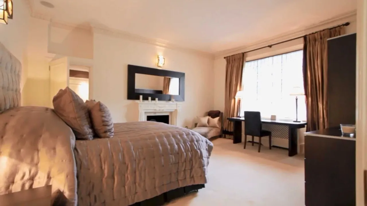 London, NW3, photo 21