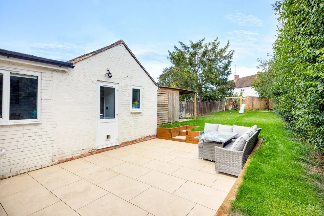 Oak Avenue, Charlton Kings, GL52, photo 3