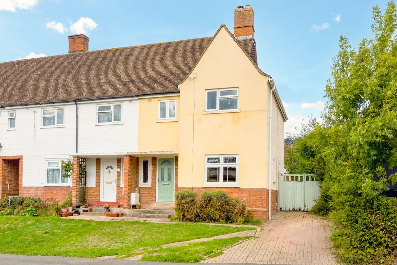 3 bed house for sale, Oak Avenue, Charlton Kings, GL52