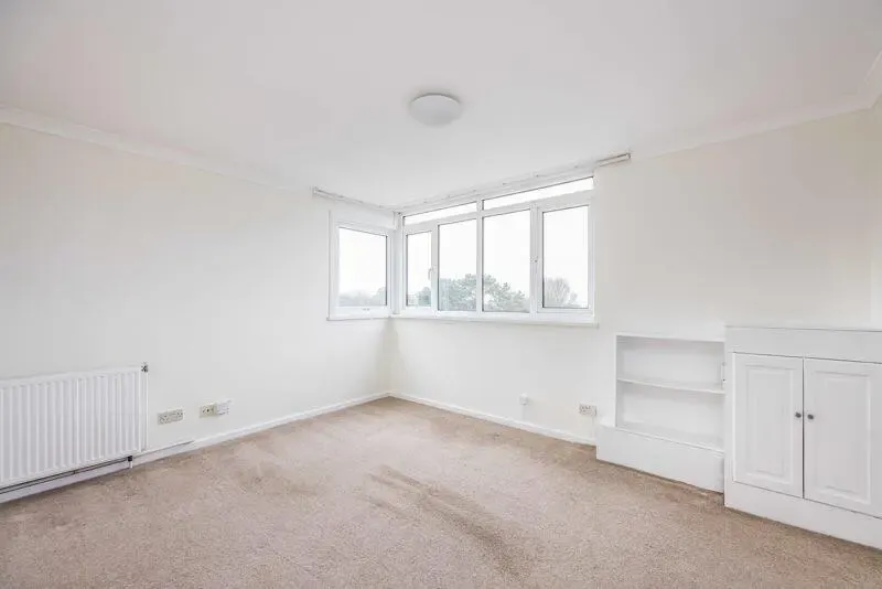 2 bed flat to rent, Hind Grove, London, E14