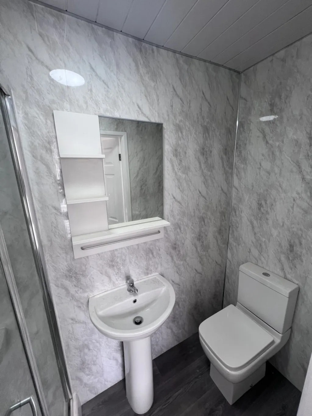 Nice 2 Bedroom Spacious House, photo 9