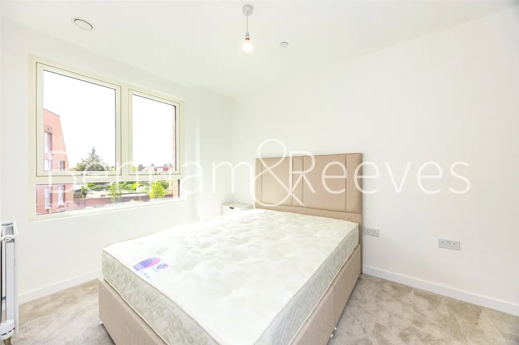 Horn Lane, Acton, W3, photo 4
