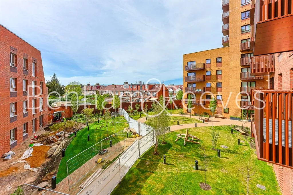 Horn Lane, Acton, W3, photo 12