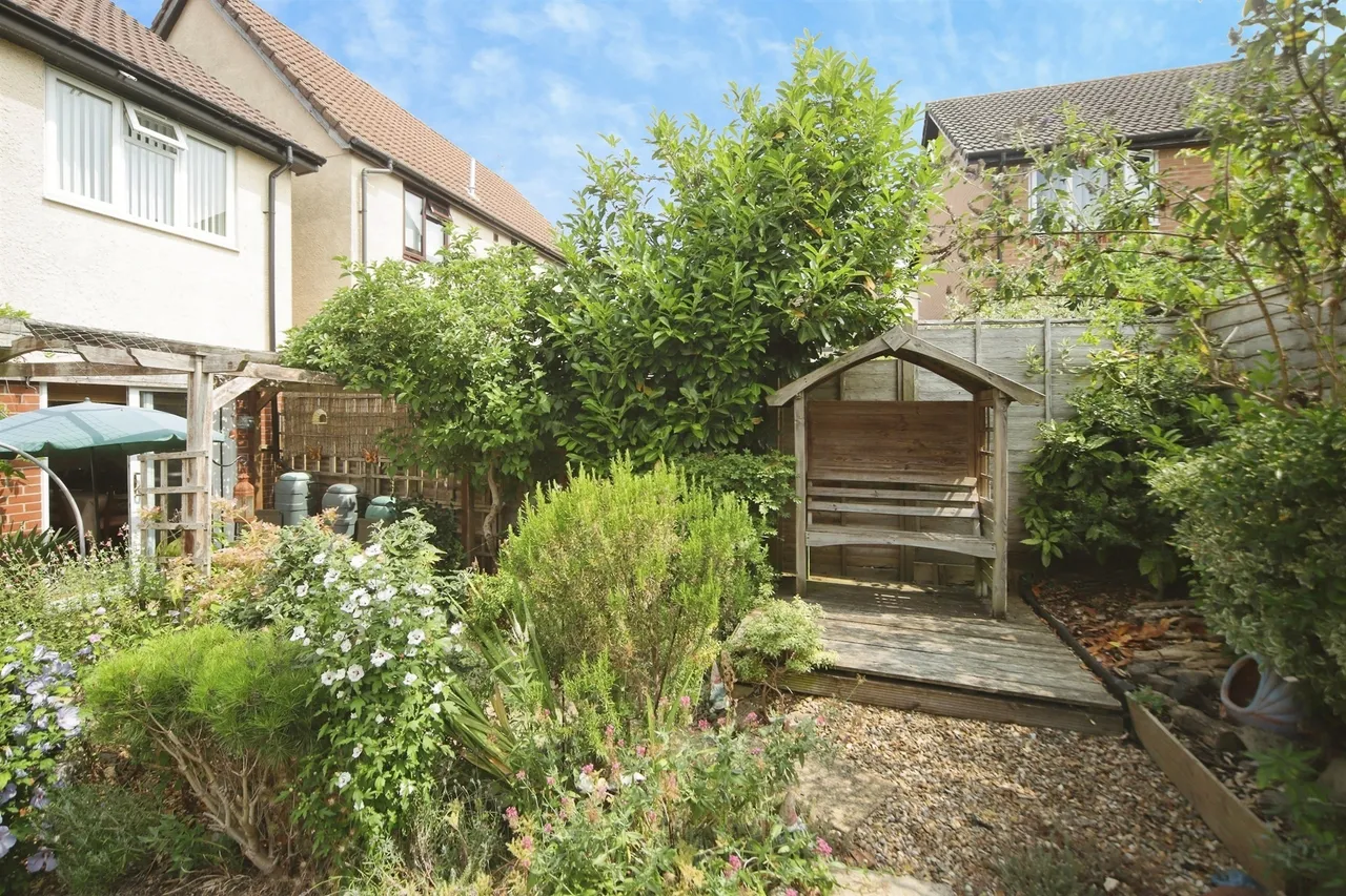 St. Peters Close, Ilton, TA19, photo 19