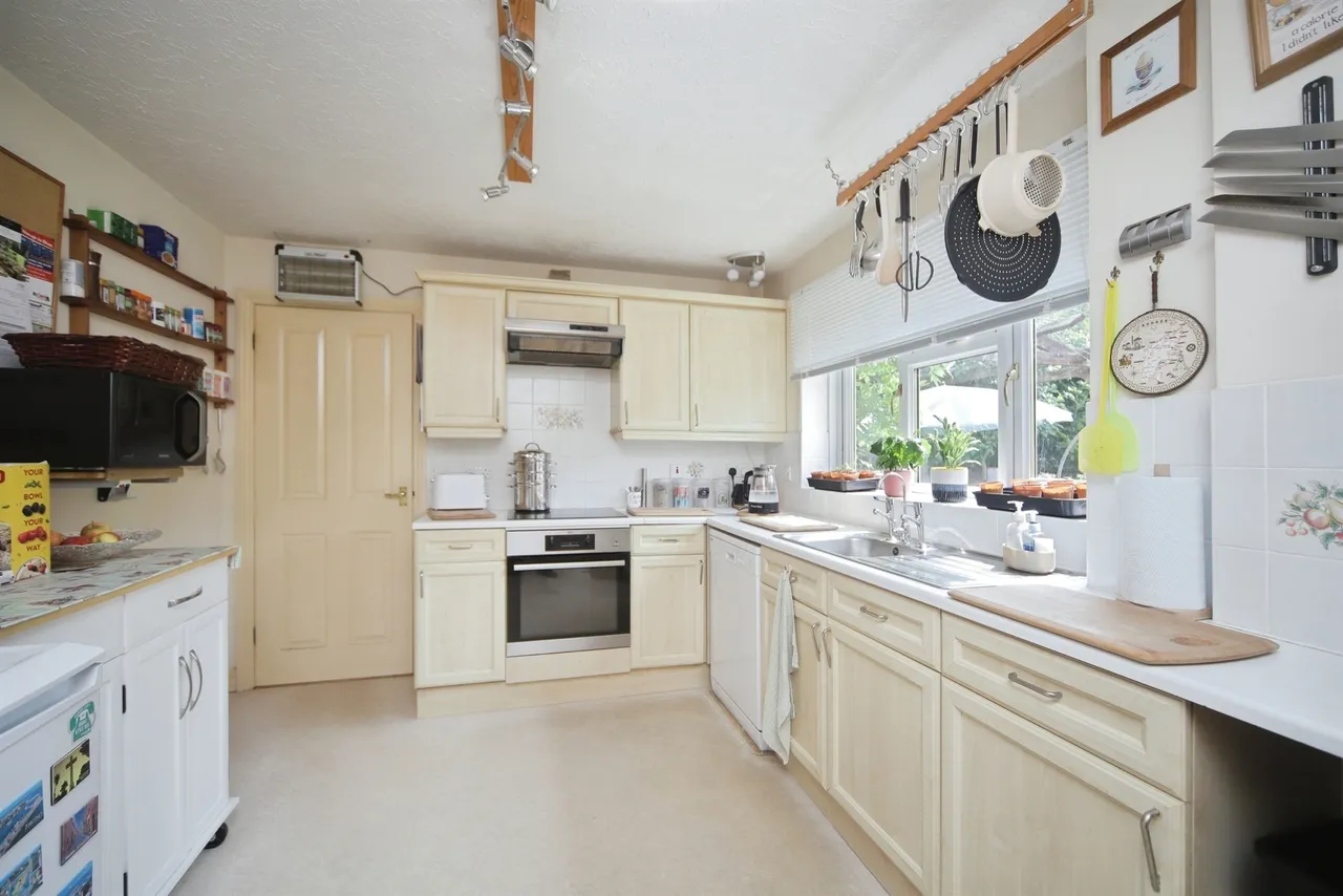 St. Peters Close, Ilton, TA19, photo 5