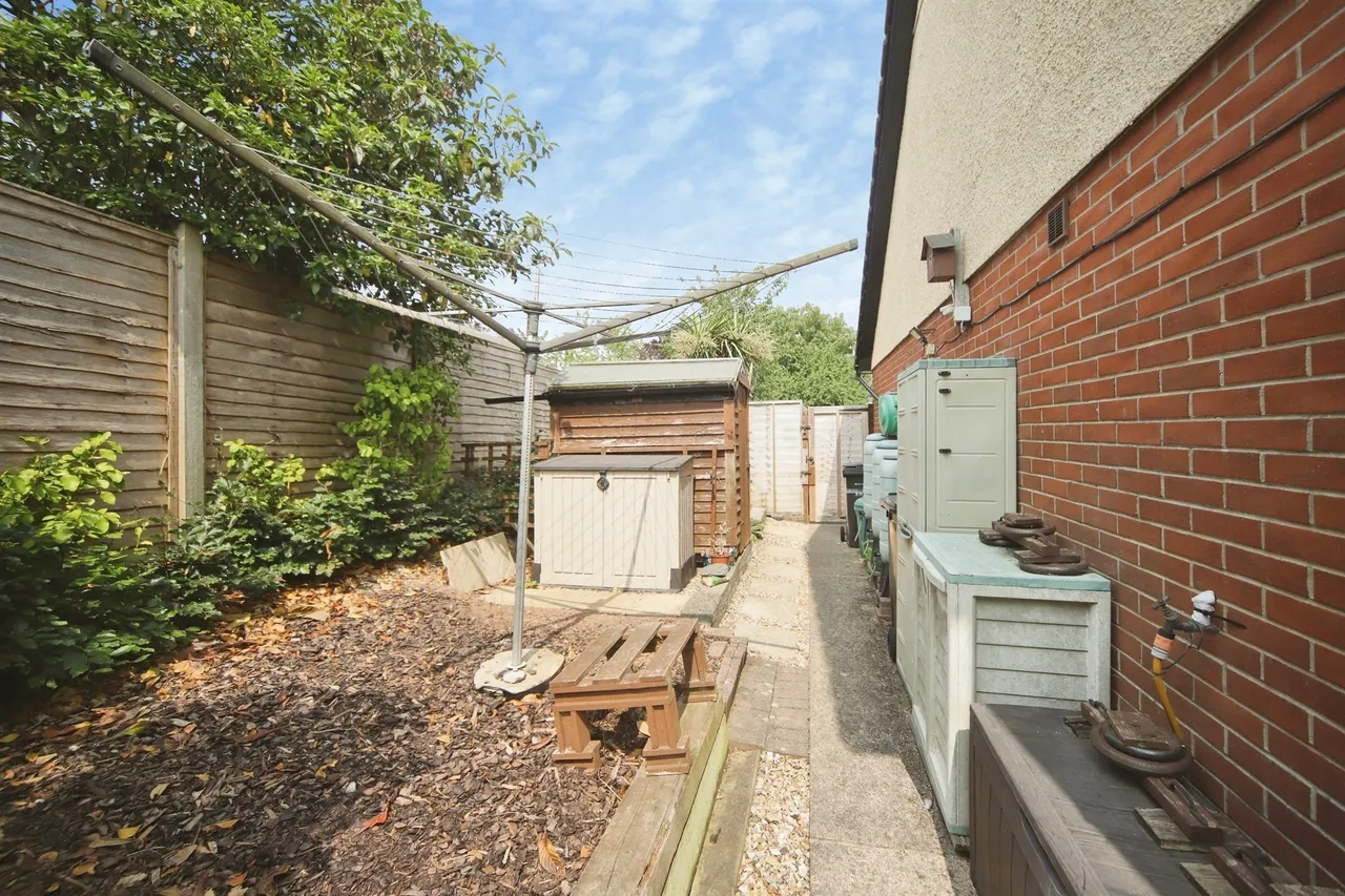 St. Peters Close, Ilton, TA19, photo 20