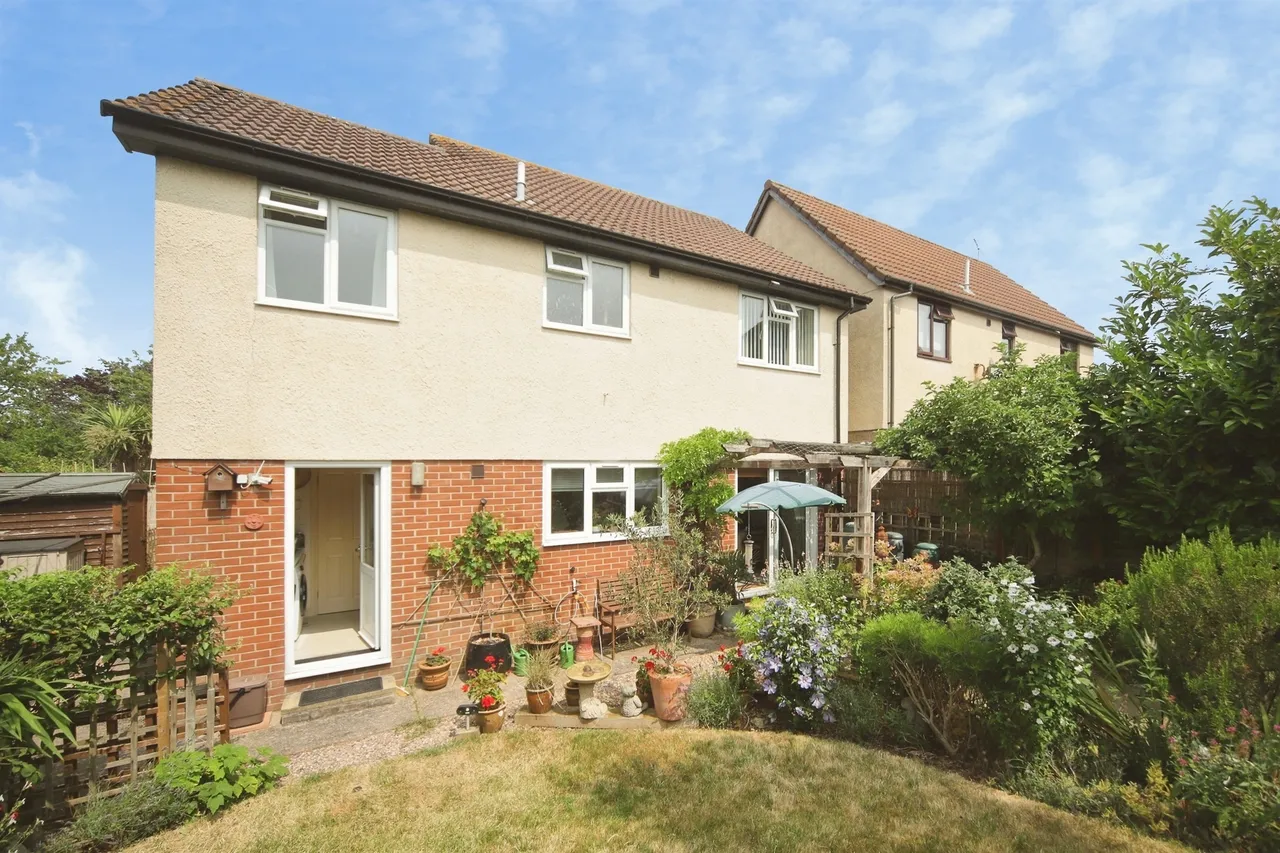 St. Peters Close, Ilton, TA19, photo 18