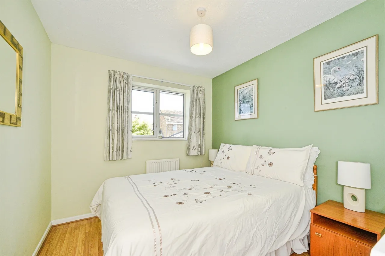 Park Close, Calne, photo 11