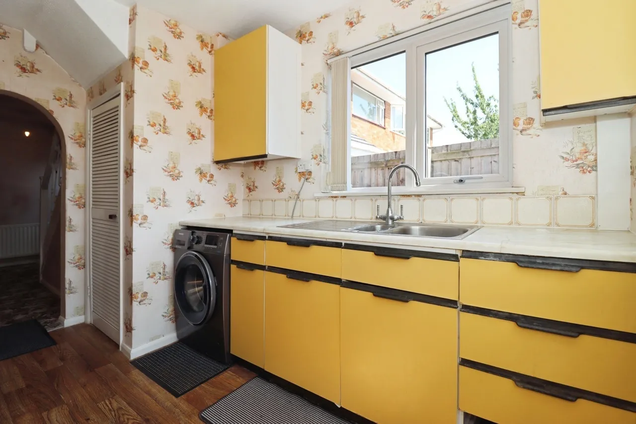 Mallard Close, BRISTOL, Avon, BS37, photo 3